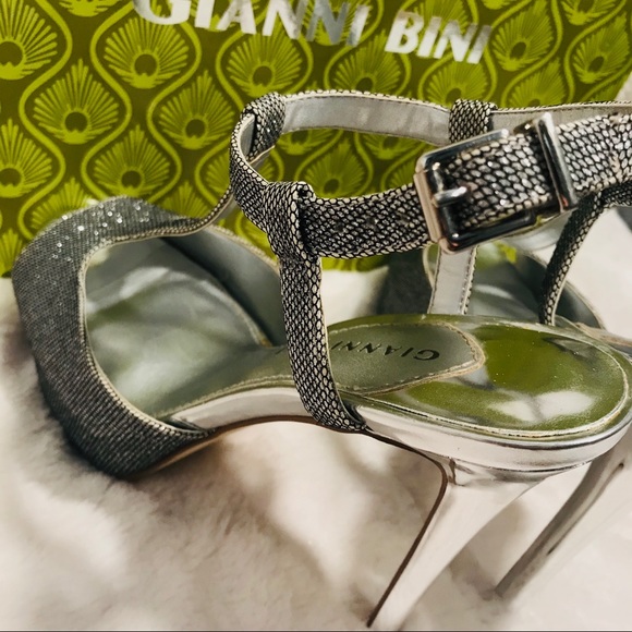 Gianni Bini platform heels- Silver - Picture 5 of 8